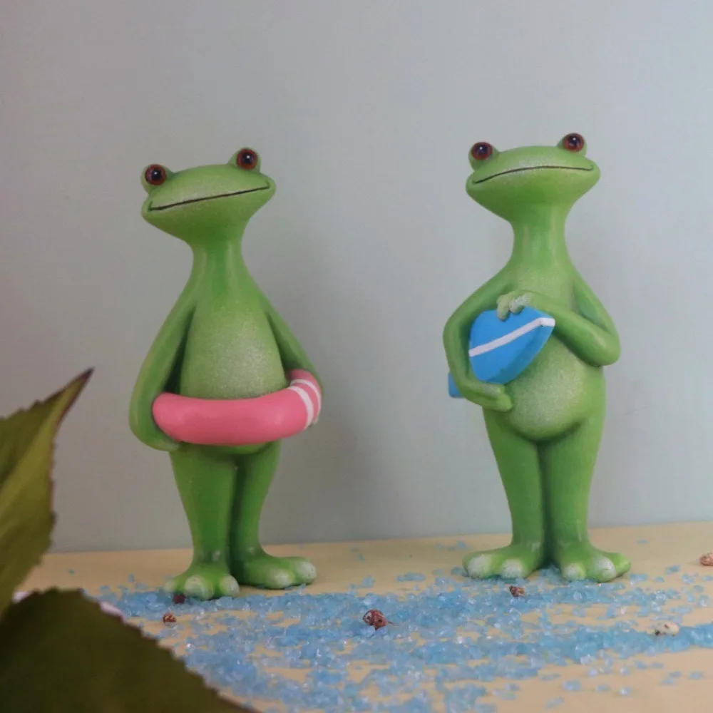 

Unique Gift Resin Vacation Frog Statue Funny Cute Style Swimming Frog Figurine Handmade Small Frog Ornament Office Desk