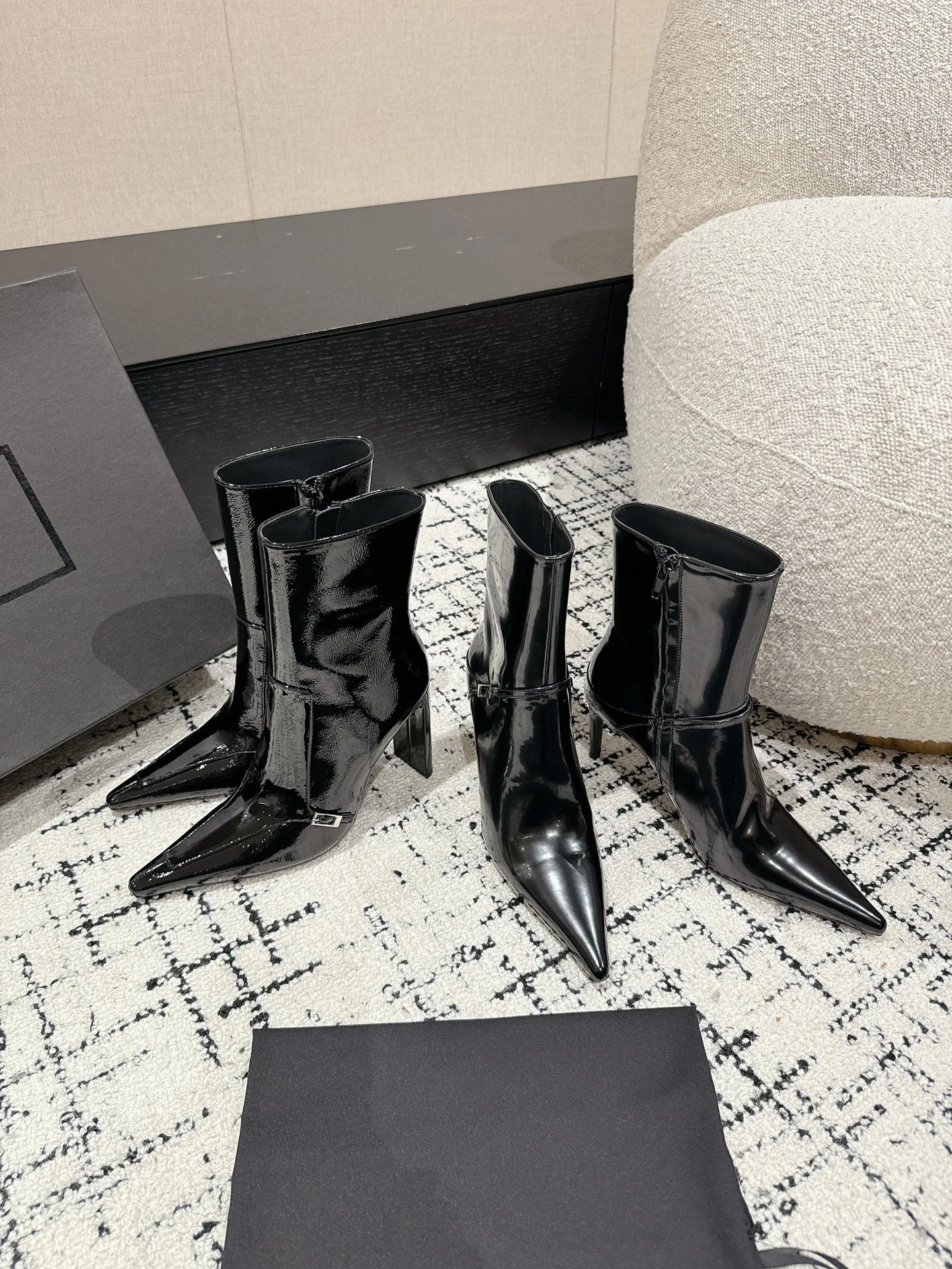 

24 Years Autumn and Winter Season Women's Leather Boots, Pointed Toe Boots, Calf Boots, Patent Leather Upper, Leather Sole