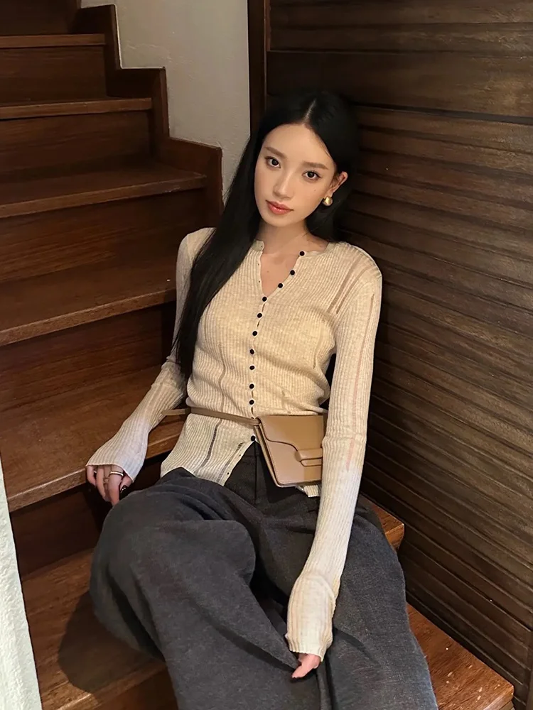 

Корейский вязаный свитер с длинными рукавами для женщин, базовый слой, на одной пуговице, с вырезами, модный, универсальный, весенний топ