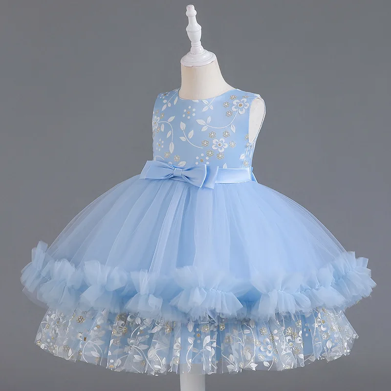 

The new children's puffy chiffon princess dress is a catwalk performance dress for young stage hosts