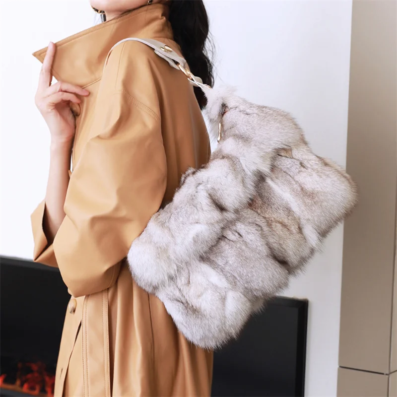 

High Quality Women's Fur Bag New Luxury Fox Fur Luxury One Shoulder Handbag Large Capacity Plush Women's Fur Bag