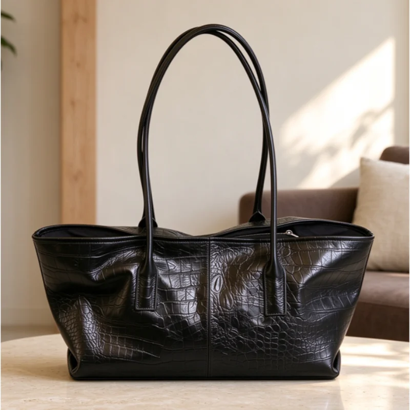 2026 New Women's Black High-Gloss Crocodile Pattern Large-Capacity Tote Bag, Versatile Commuter Underarm Shoulder & Handbag