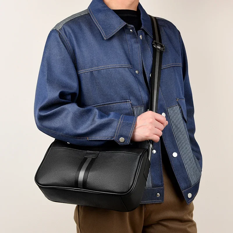 

2025 New Single Shoulder Crossbody Bag Large Capacity Cowhide Casual High-quality Simple Fashionable Men's Bag