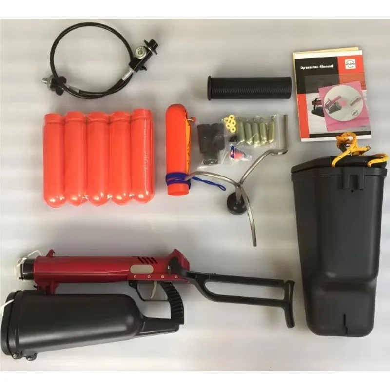 Water rescue rope thrower, maritime emergency rescue throwing device