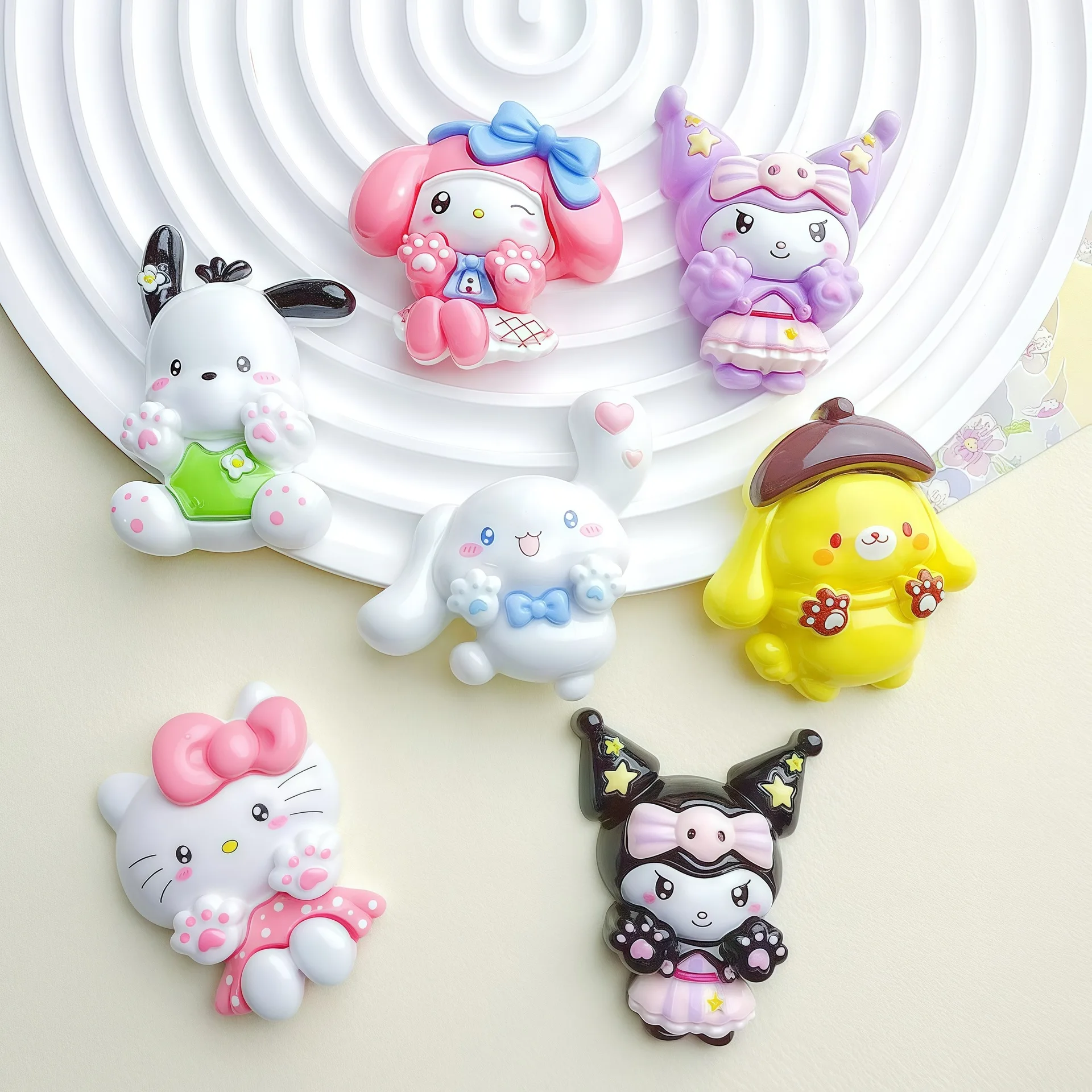 ミニソ サンリオ キャラクター クリームグルー ハンドメイド DIY ヘアピン 冷蔵庫ステッカー 洞窟風シューズ キーホルダー レジンジュエリー アクセサリー