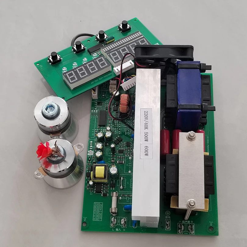 28KHZ 600W مولد التنظيف بالموجات فوق الصوتية للدوائر الكهربائية بالموجات فوق الصوتية مع لوحة العرض