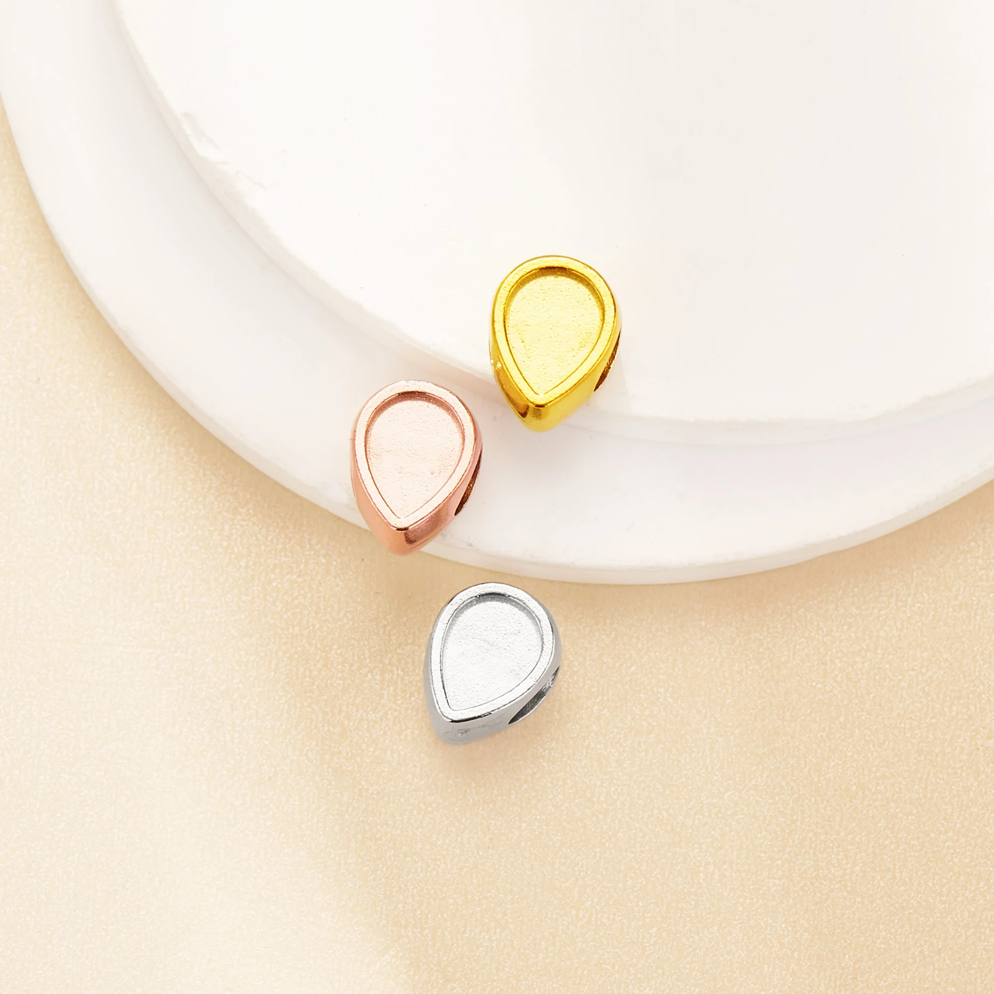 Abalorios de resina y acero inoxidable con forma de pera para recuerdo de leche materna, con base en blanco para incrustaciones, de doble cara, con orificio grande de 4.5MM 1431578