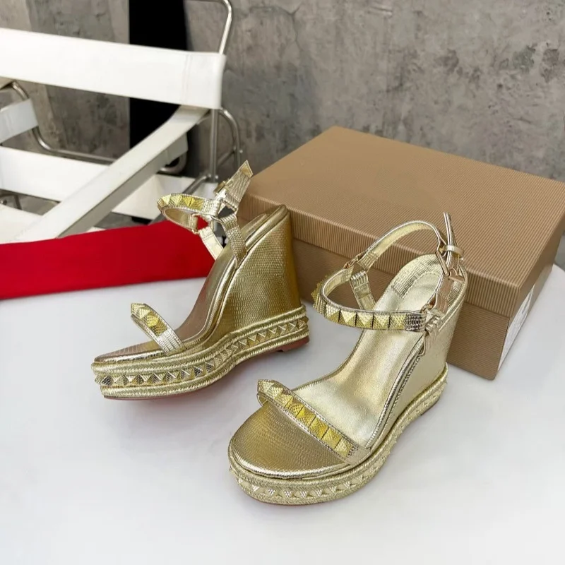 

Rivet Decoration Leisure Vacation Multi-Color Spring 2025 New Ladies Wedge Sandal Women High Heels Large Size Women's Shoes