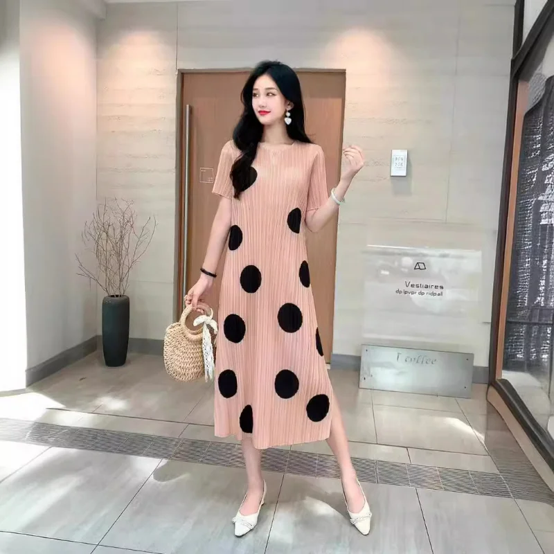 

Miyake Women's Elegant and Elegant Pleated Short Sleeved Dress Fashionable and Age Reducing Loose High Elastic Summer Dress