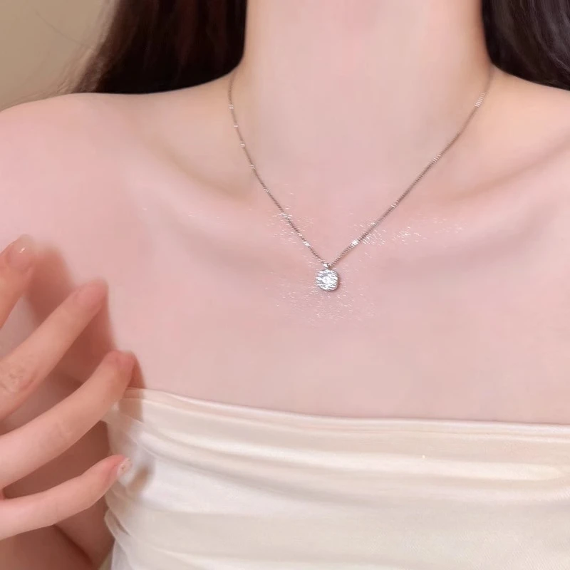 ペンダントネックレス レディース シンプル プレーンチェーン 鎖骨チェーン 気質 多用途 ネックレス アクセサリー