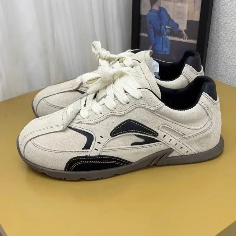 أحذية السيدات 2025 رائجة البيع الدانتيل يصل المرأة أحذية فلكنيز مختلط الألوان النساء أحذية رياضية كعب منخفض في الهواء الطلق حذاء نسائي كاجوال