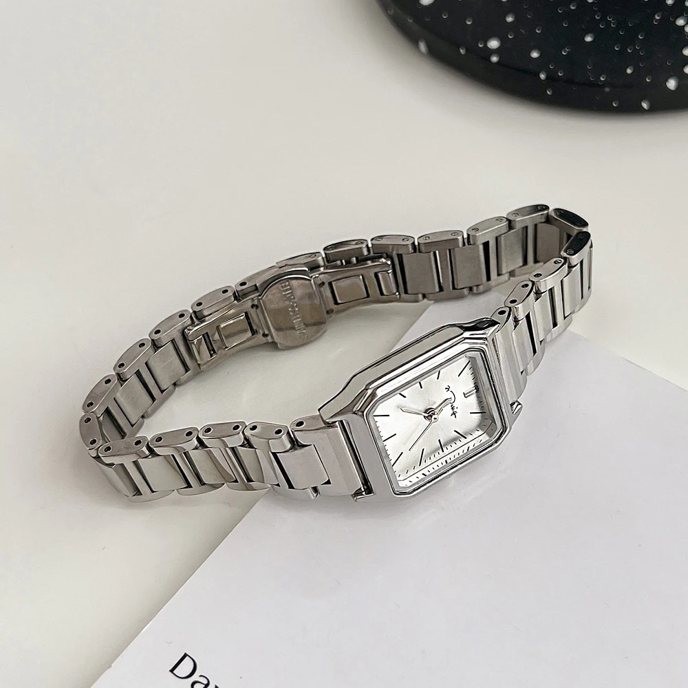 Retro Square Roman Numerals Women Classic Stainless Steel Strap Temperament Versatile Fashion Female High-End Quartz Women Watch