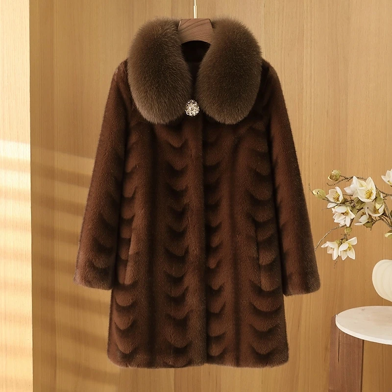 Middle aged mother Fox fur collar fur Coat 2025 Winter New Fashion Temperament Medium long Mink fur Coats Women's Thick Overcoat