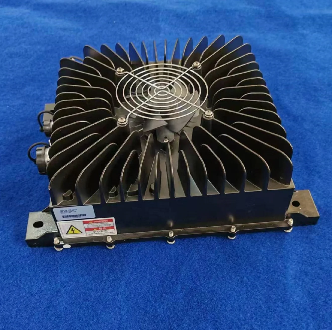 

360V To 48V 2.4KW Isolated DC DC Converter New Condition Step Down Type