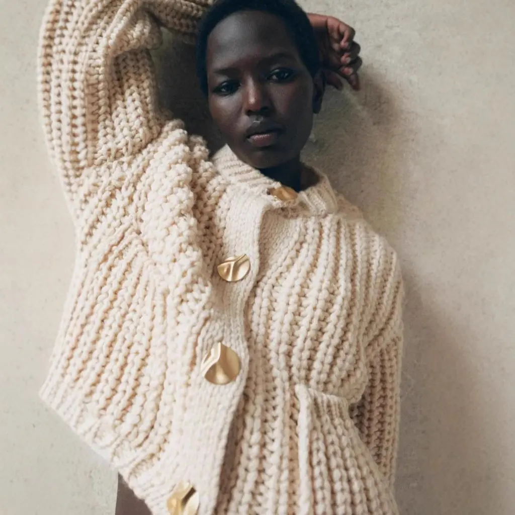 

Autumn Winter Women's Thick Knitted Cardigan Long-Sleeved Sweater Jacket with Pockets And Buttons European American Style
