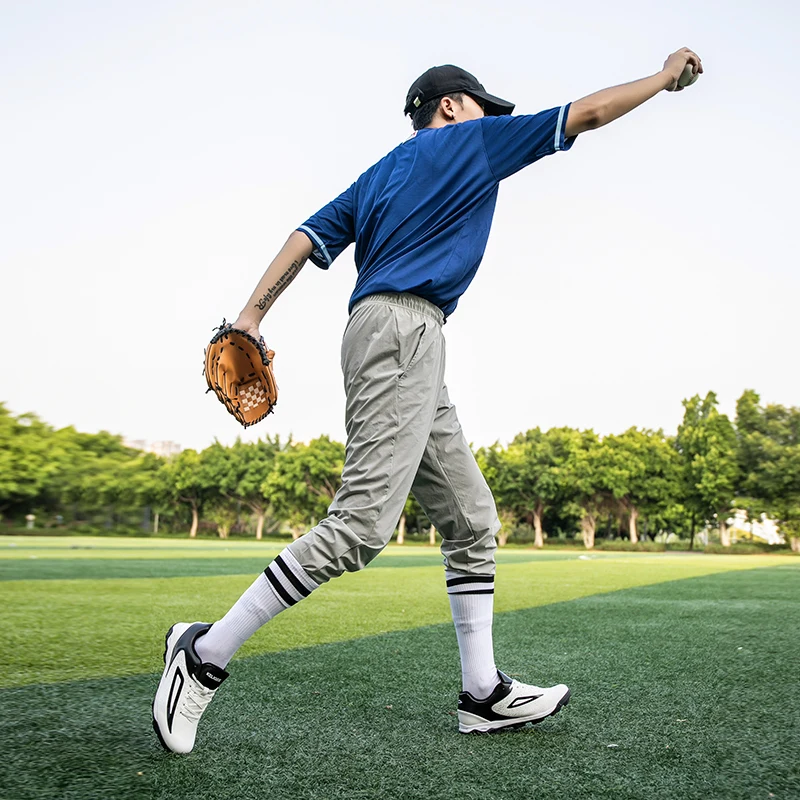 Professional Baseball Shoes for Men Lace Up Non-Slip Mens Gym Sneakers Mesh Breathable Outdoor Sports Shoe For Man