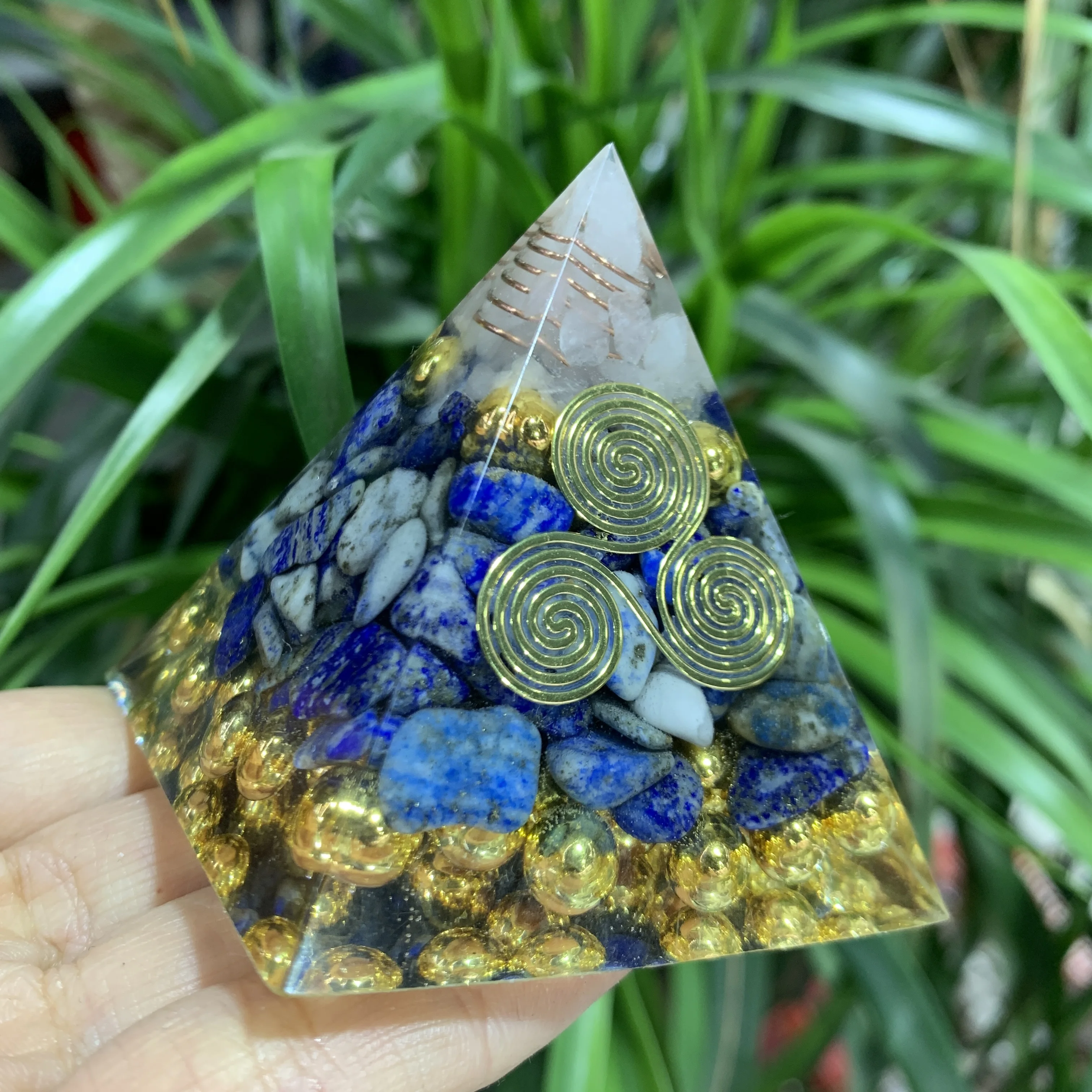 60mm Energy Generator Orgone Pyramid stone Healing Natural Crystal Reiki Chakra Pyramid Meditation Tool