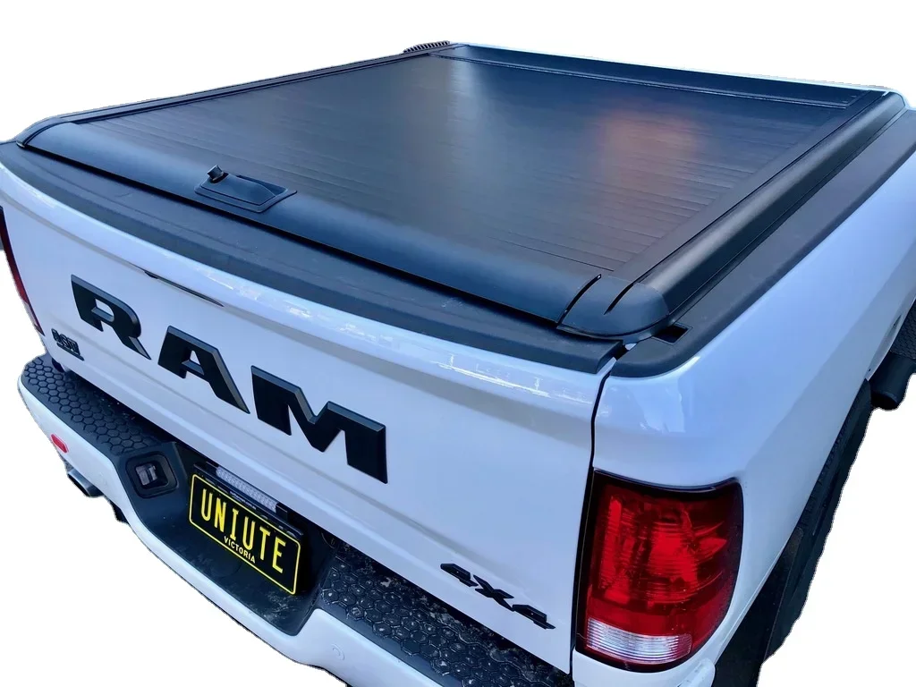 Factory Wholesale Price 4x4 Pickup Truck Roller Lid With Lock And Led Light Trunk Top Canopy For Ford F150