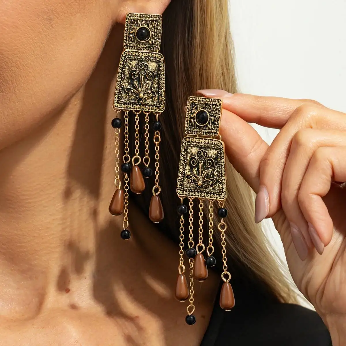 

Vintage Geometric Engraved Flower Tassel Drop Earring Woman 2026 Trendy Charm Square Metal Pendant Earring Jewelry Gift
