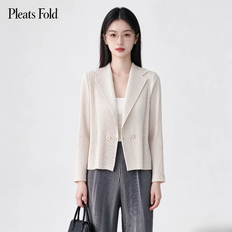 2026 Autumn Women's New Pleated Blazer Double-Breasted Slim Fit Pleated Suit Thick Style Slimming Commuter Women's Clothing