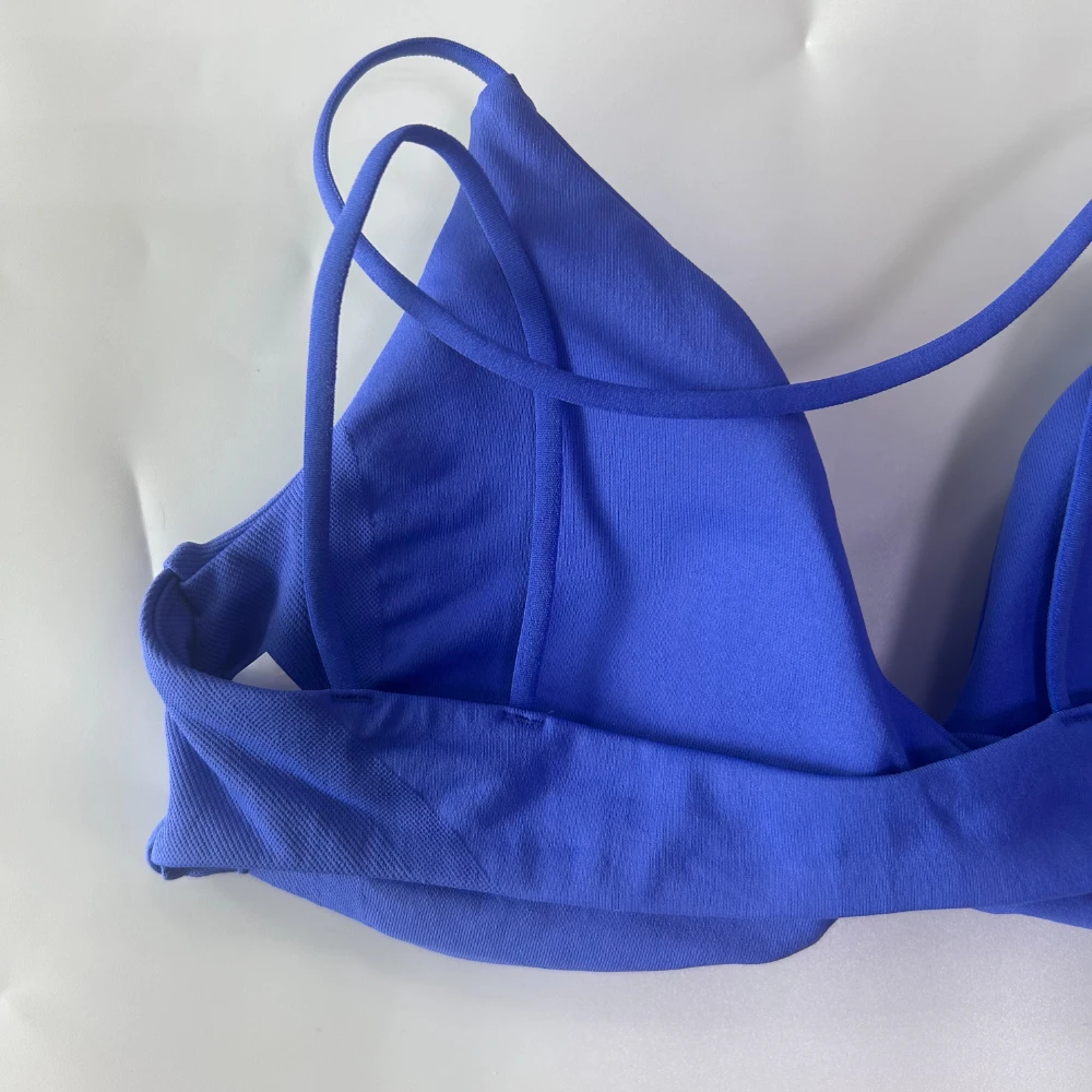 2-teiliges Set mit ausgestellten Leggings für Damen, Sport-BH mit Twist-Front, weite Yoga-Hose, nahtloses Yoga-Set, Trainingskleidung, Trainingsanzüge – Detail 24
