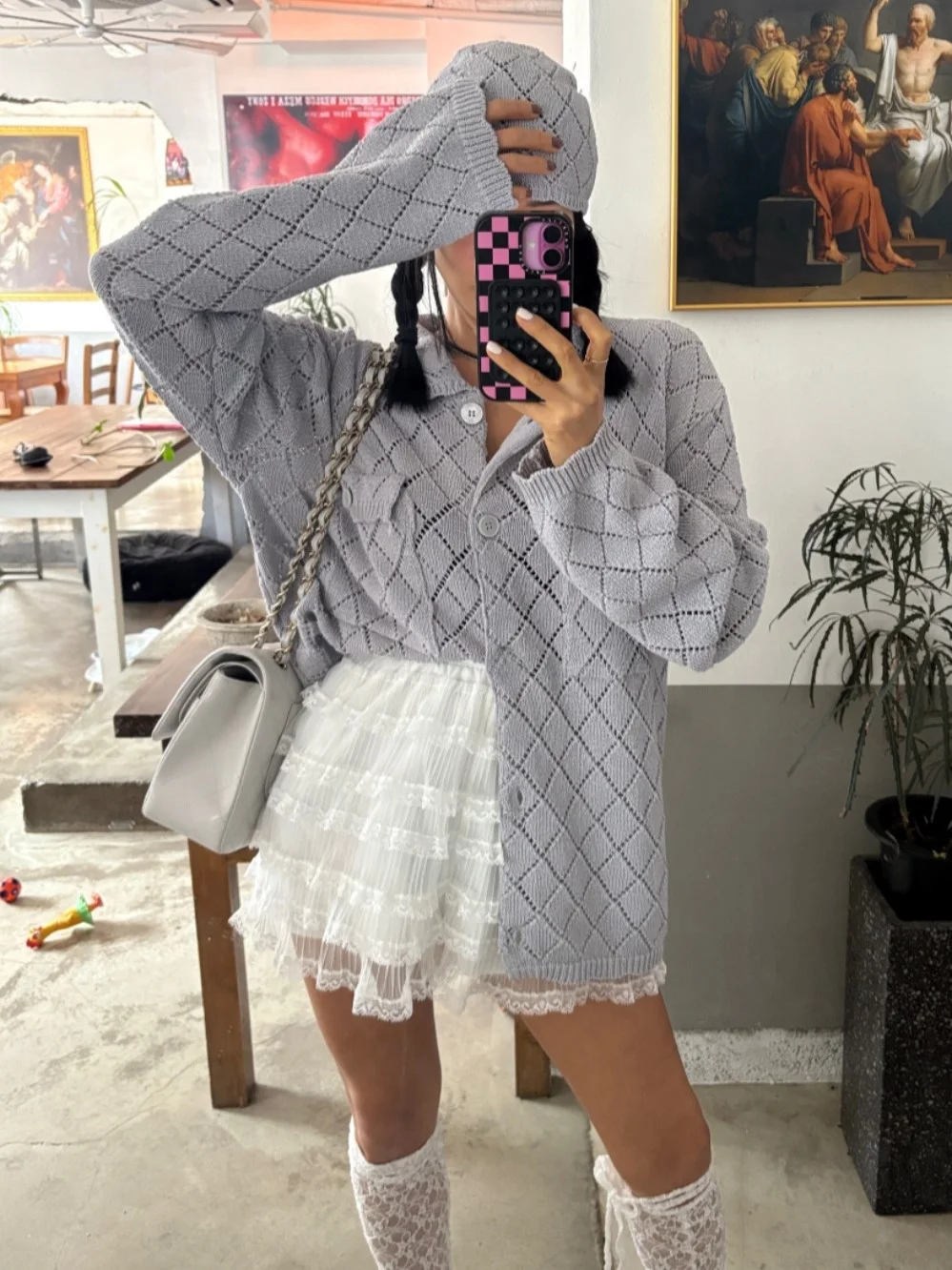 

Шикарный ажурный трикотаж в стиле ретро со шляпой. Универсальный модный осенне-зимний свитер для молодых женщин.