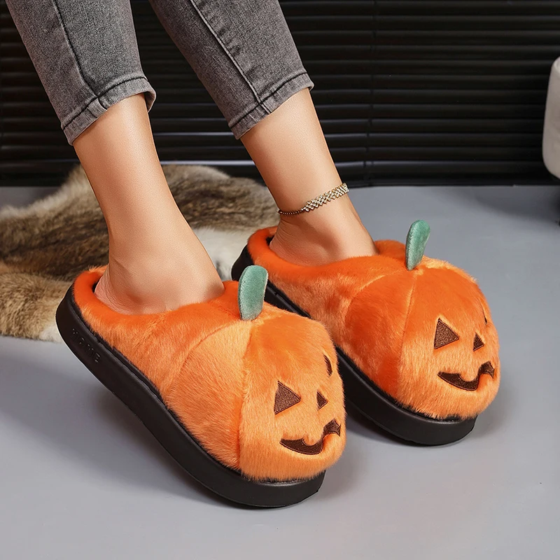 Halloween 3D-Kürbis-Plüsch-Hausschuhe für Damen, Winter-Plateau-Pantoletten, rutschfeste, flauschige Fell-Slides für drinnen, Unisex, für Feiertage und Partys – Detail 13