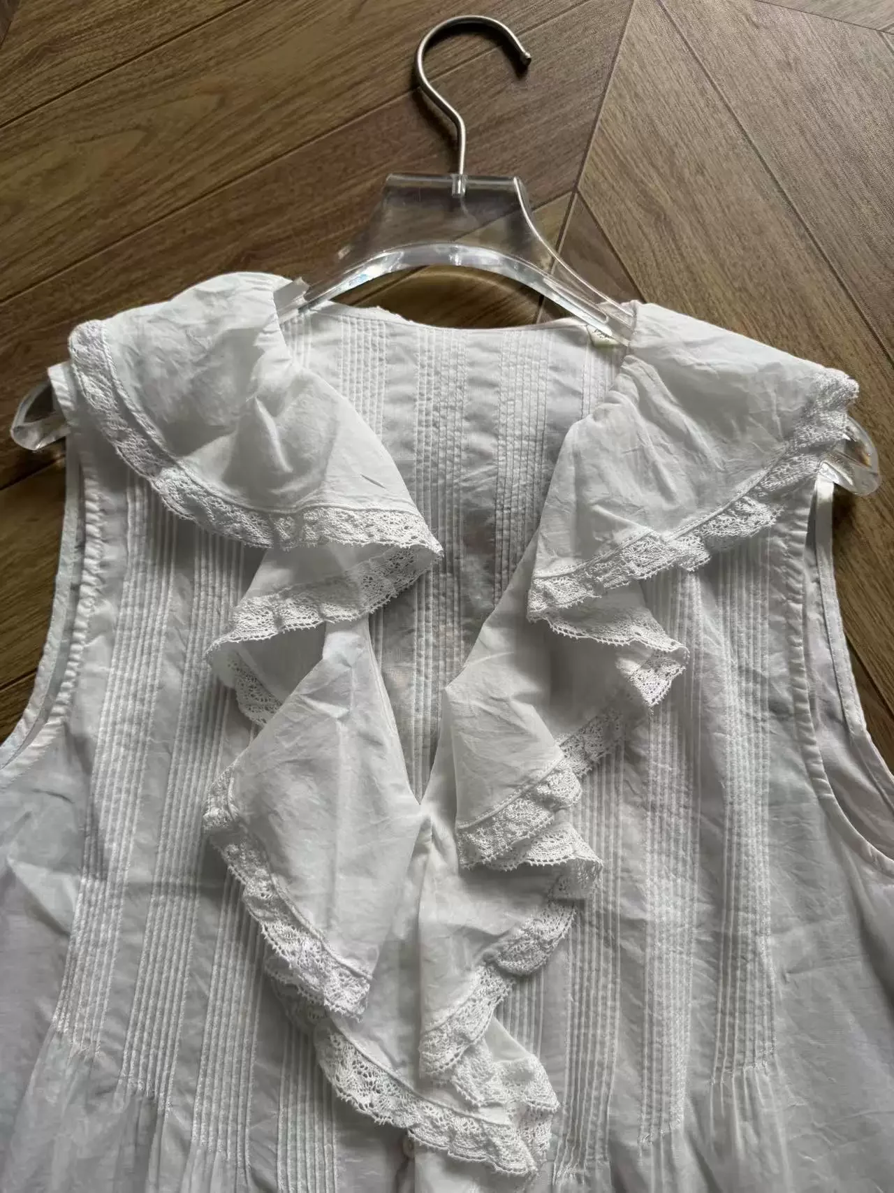 100% Cotton Women White Tank Tops Ruffled Stitching V-Neck Sleeveless Single Breasted Summer Casual Female Vest