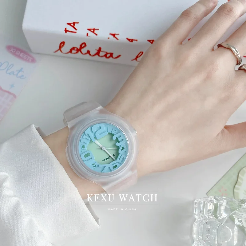 Fashion Unisex Casual Waterproof Quartz Watch with Stylish Silicone Band  Minimalist & Unique Aesthetic Design