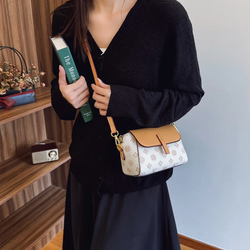 

Retro Square Bag 2025 New Arrival Soft Leather Crossbody Bag Spacious Tote for Women & Moms