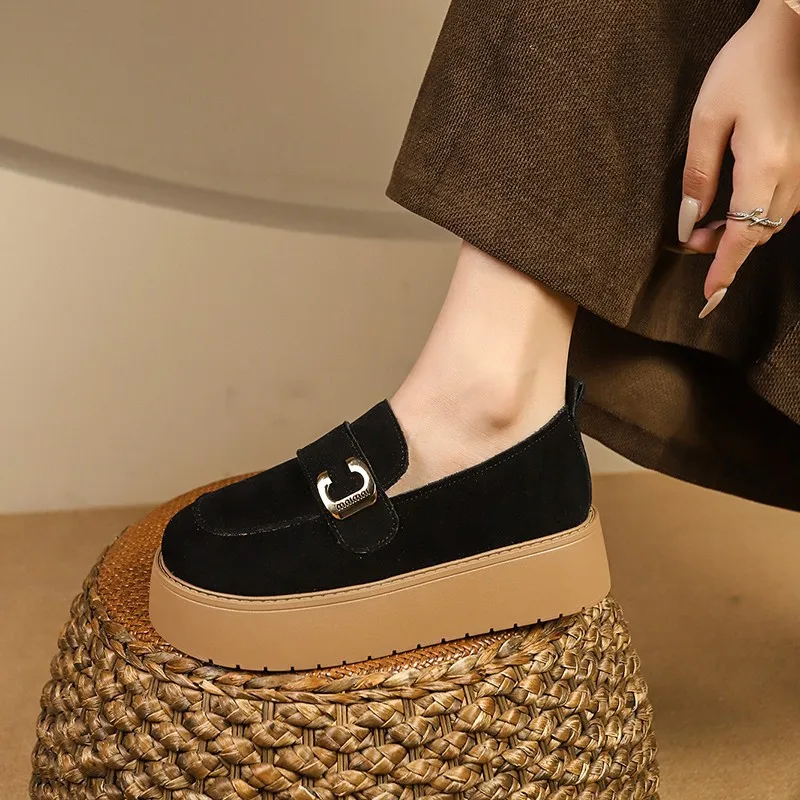 

Женская обувь Одиночные туфли Женская обувь Лоферы на платформе с подошвой Круглый носок Новый стиль Женские модные летние туфли на среднем каблуке Wasteland Style