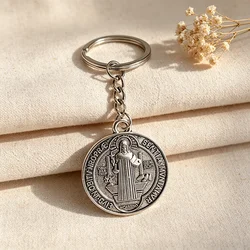 1 Pc Jesus St. Benedict Pendant Keychain Vintage Round Double-Sided Pattern Cross Alloy Key Chain Fashion Keychain Accessories
