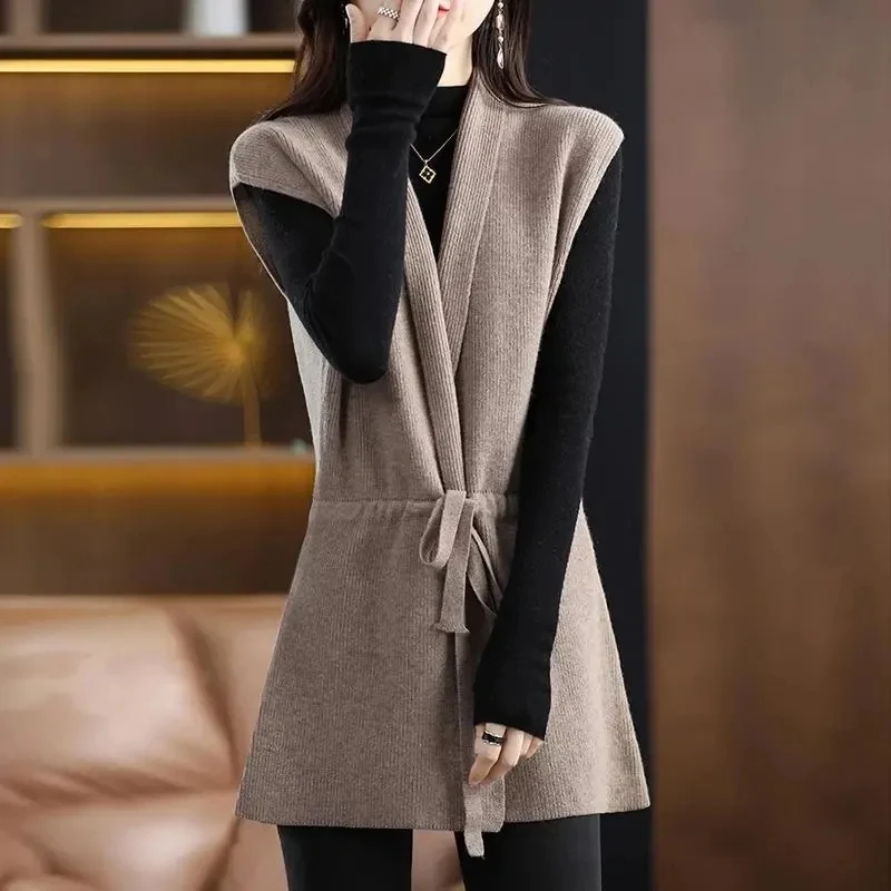 

2023 New Autumn Winter Fashion V-Neck Knitt Vest Jacket Women Mid Long Loose Sleeveless Waistcoat Cardigan Waist Coat Female