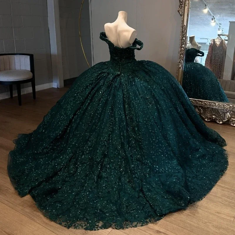 เม็กซิกัน Blackish สีเขียว Quinceanera ชุดหรูหราเลื่อม Off-Shoulder Tull vestido 15 De Corset สวย Lace Up Sweet Ball Gown