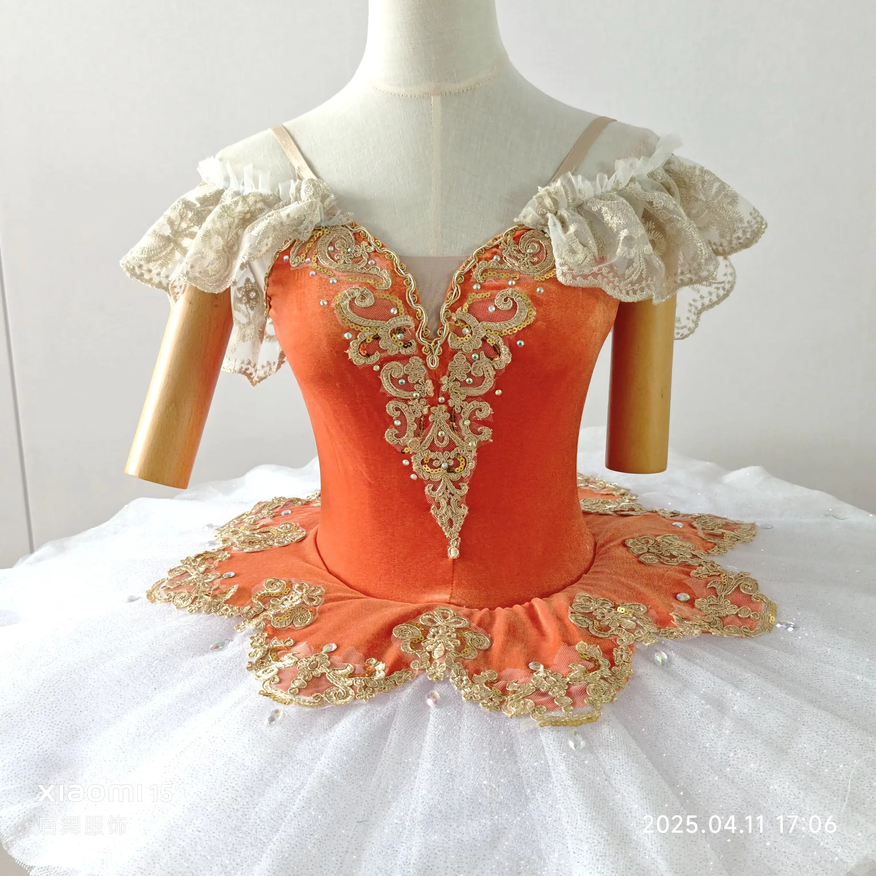 Customization of Generous Fairy Ballet Performance Costume for the Six Fairy Variations of Sleeping Beauty