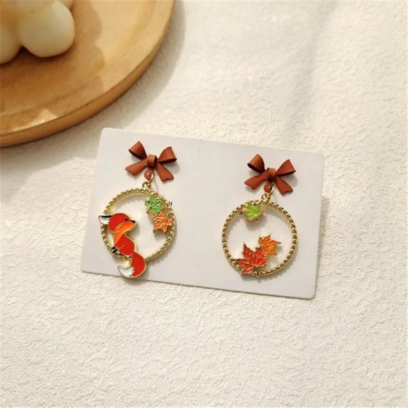 Exquisite rote Strass Zirkon Ahornblatt Ohrstecker für Frauen Vintage Persönlichkeit Kristall Ohrring Herbst Winter Charm Schmuck – Detail 14