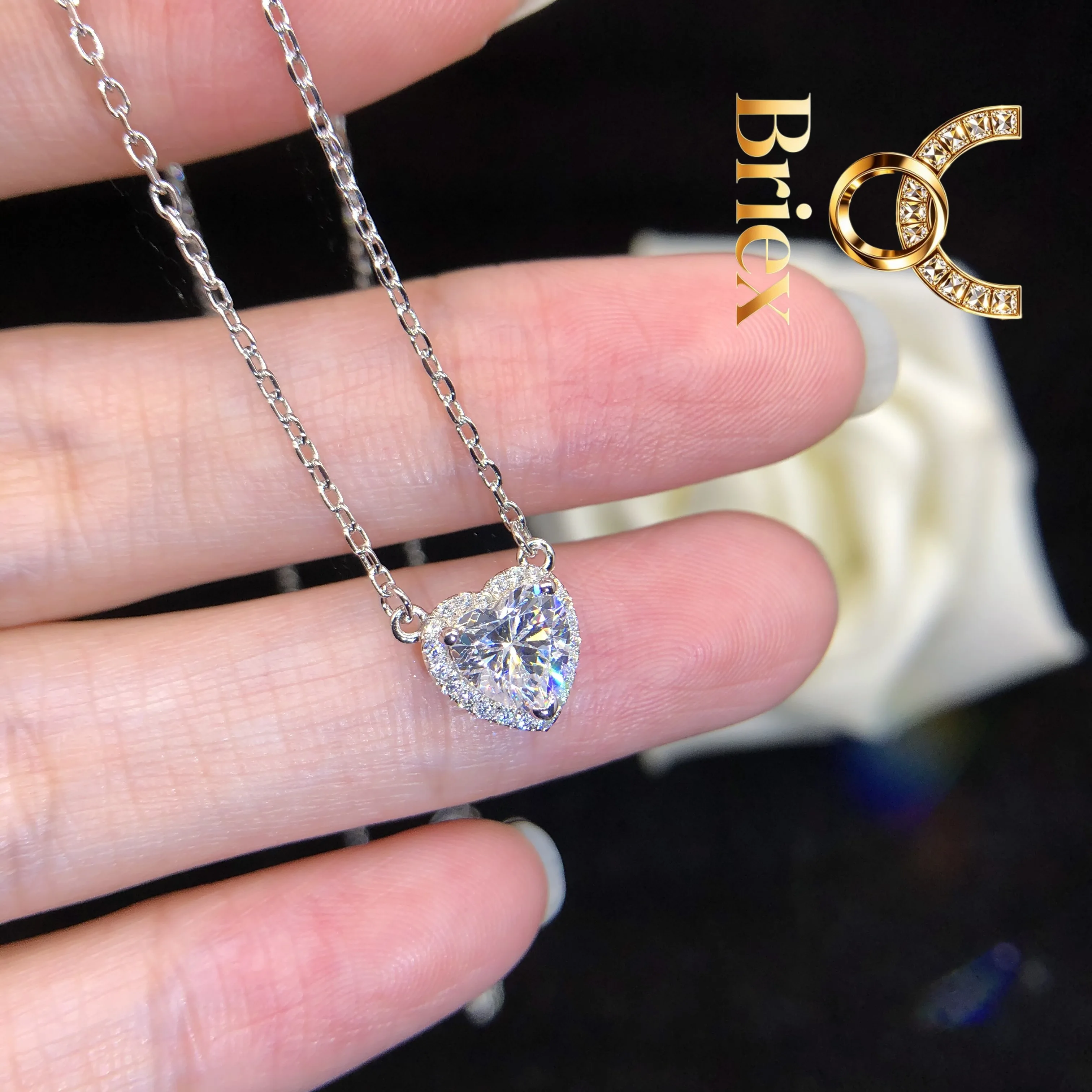 

Briex Jewelry Romantic 2Ct Heart Shape D VVS1 Moissanite Pendant for Women Luxury Quality 18K White Gold AU750 Wedding Pendant N