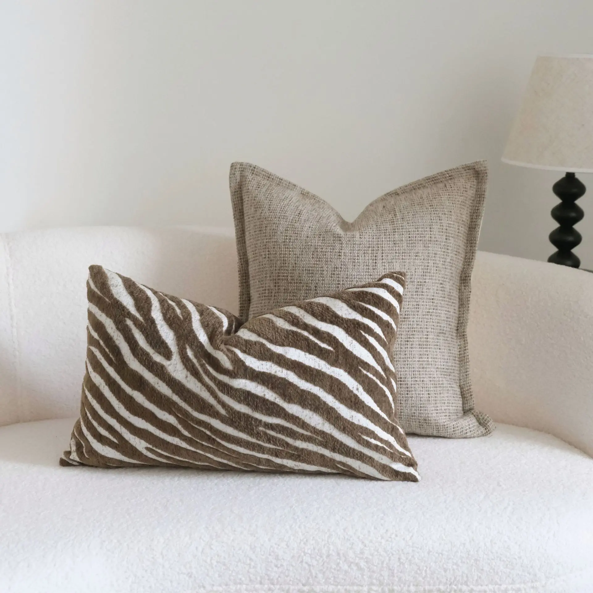 Modern wabi-sabi wind throw pillow homestay soft cotton and linen pillow caramel color cushion antique waist pillow