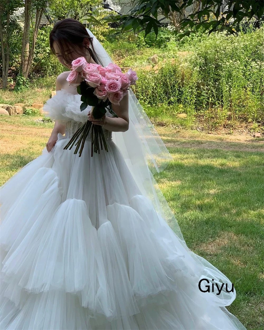 Giyu ชุดแต่งงานลูกไม้สตรีสไตล์เกาหลี, เดรสสำหรับสตรีแบบไม่มีสายรัดยาวถึงพื้นมีหลายชั้น