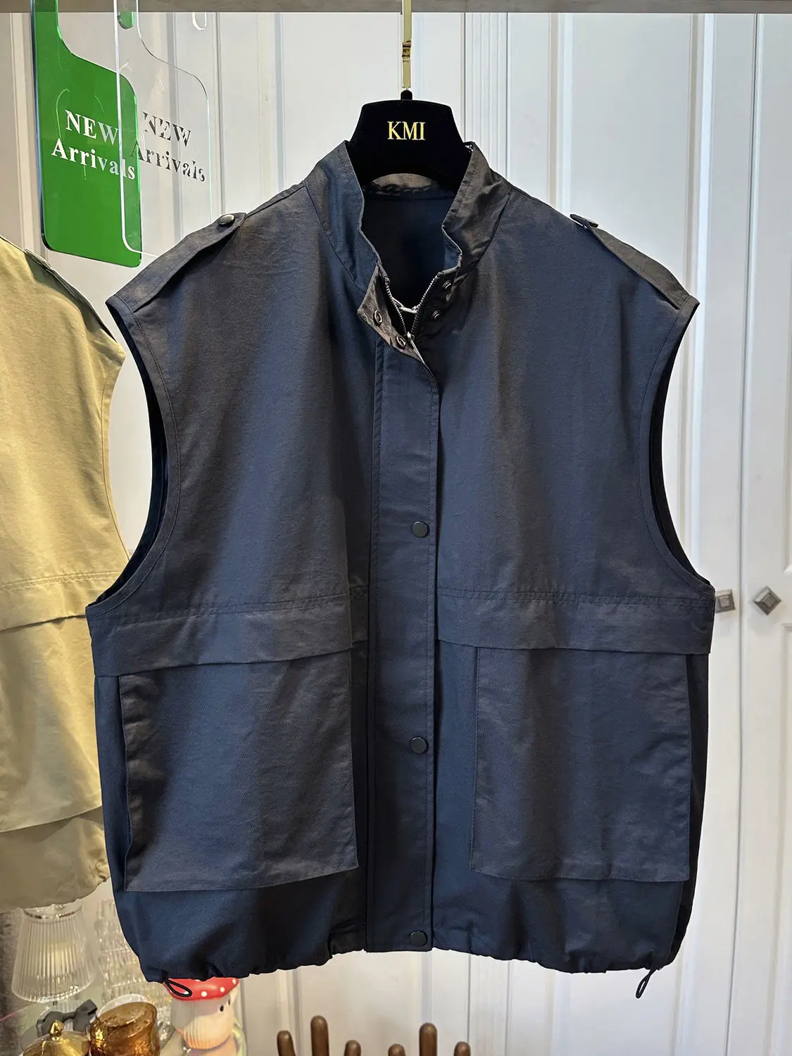 

Cargo Vest Women's 2025 New Niche Vests Autumn Fashion Zipper Stand Neck Sleeveless Jacket