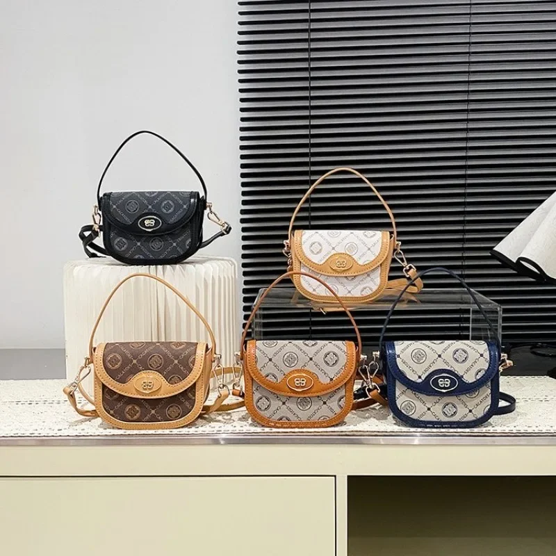 

Vintage Elegant Luxury Diaper Bag For Women Crossbody Messenger Bag Unique Leather Tote Large Capacity Fashionable Letter Logo