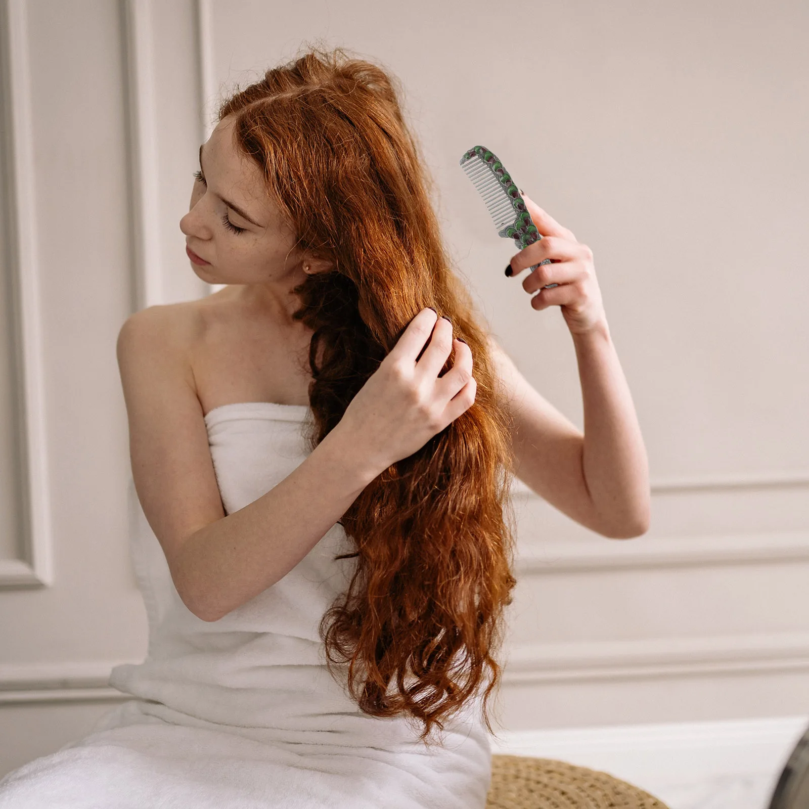 2 szt. Mini Zestaw Lusterko i Grzebień Vintage Retro Przenośny Kompakt do Makijażu dla Kobiet Ręczny Toaletnik Idealny na Podróże Opcja Prezentowa