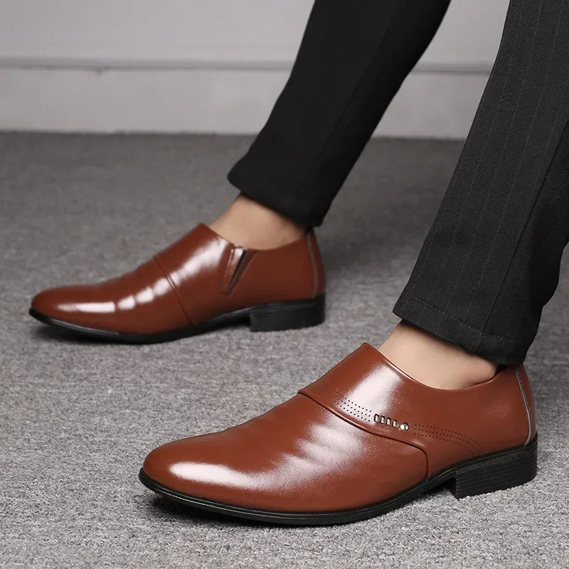 Chaussures décontractées en cuir pour hommes, mocassins légers faits à la main, chaussures de marche respirantes et confortables, chaussures de conduite à enfiler, haute qualité