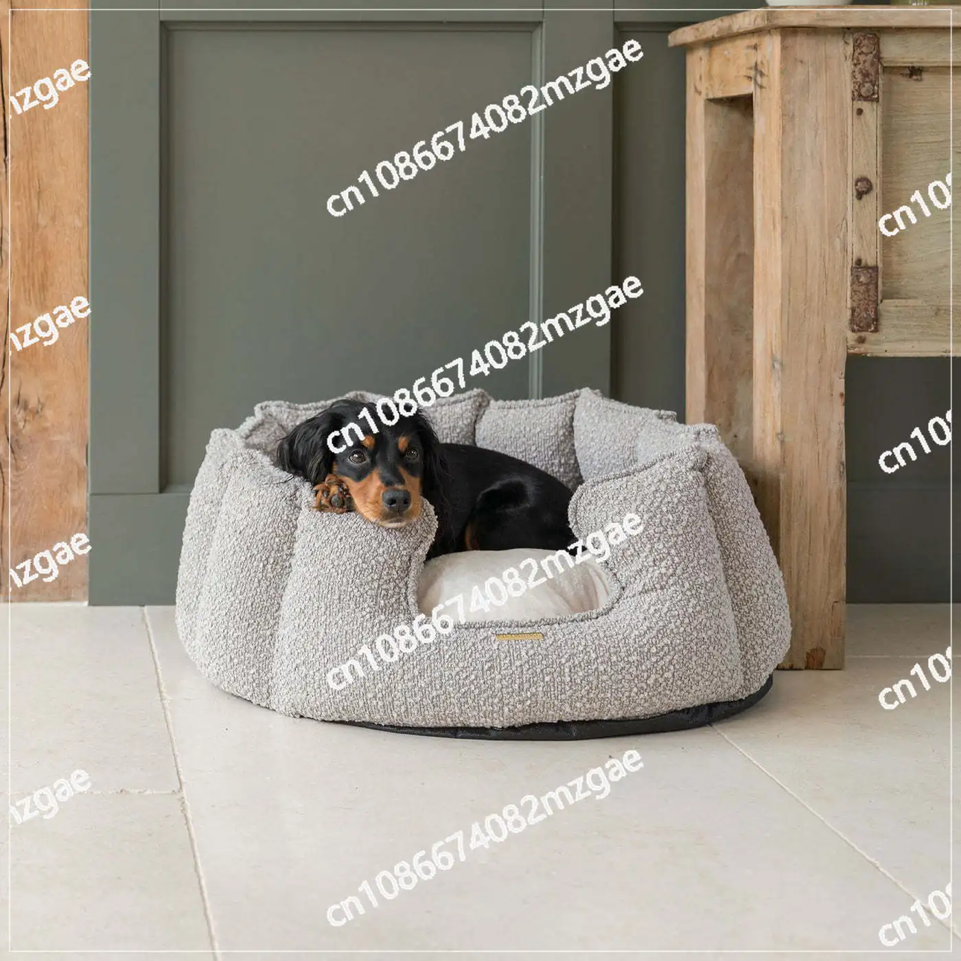 Four Seasons Universal Pet Pad Dog Out Seat Pad Small and Medium Dog Kennel