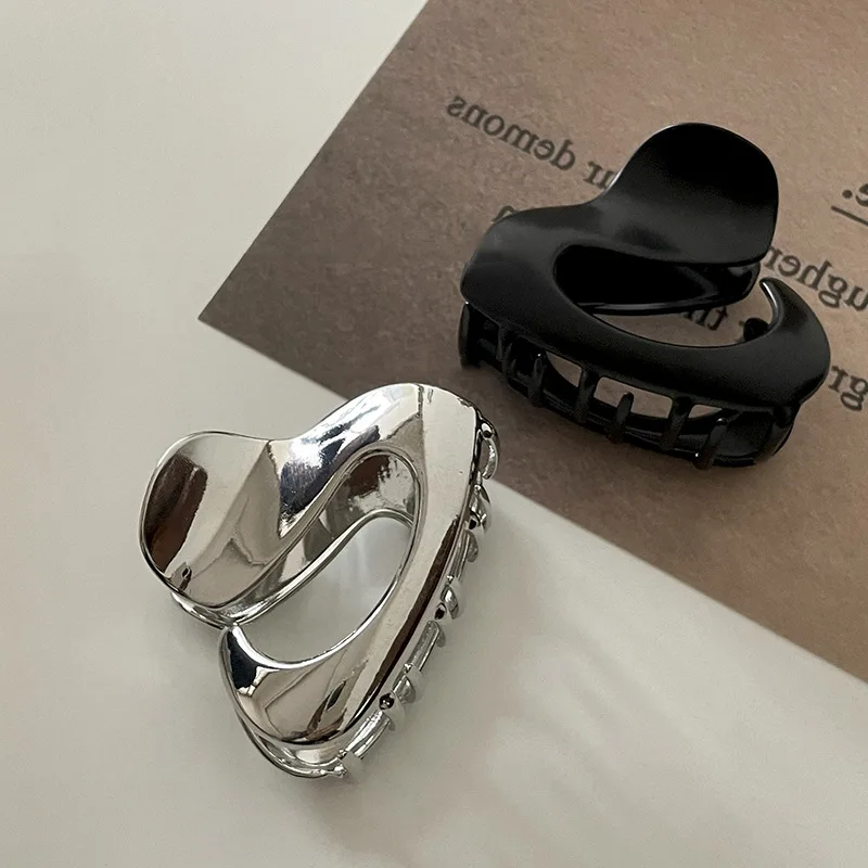 

Oversized Metal Hair Clip Edgy Gold Silver Non Denting Claw 2025 Viral Thick Hair Solution Women's Fashion Bun Holder Gift