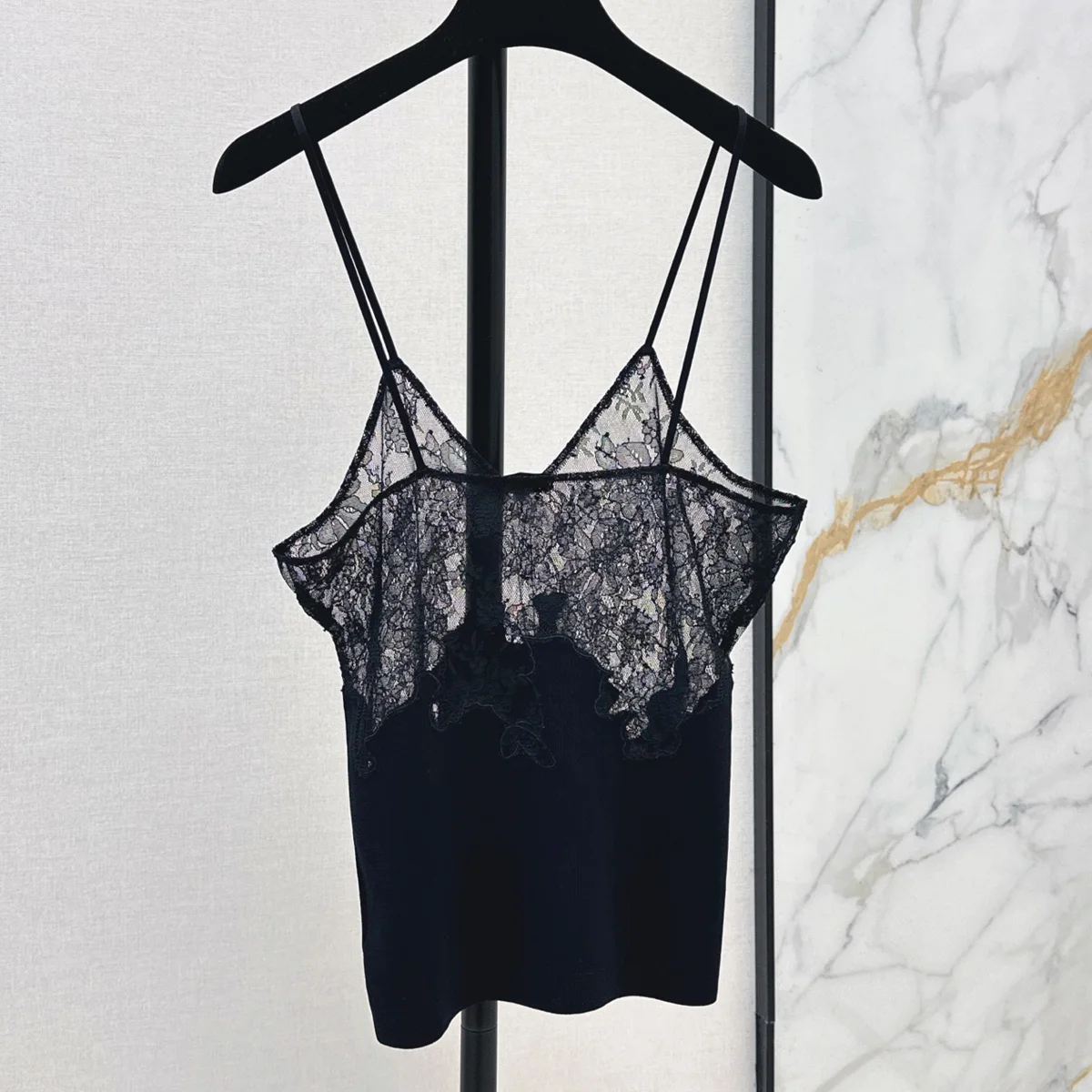 2026Women V Neck Lace Cami Tank Top Double Thin Spaghetti Straps Spliced Floral Lace Sleeveless Slim Basic Camisole lyt2671410