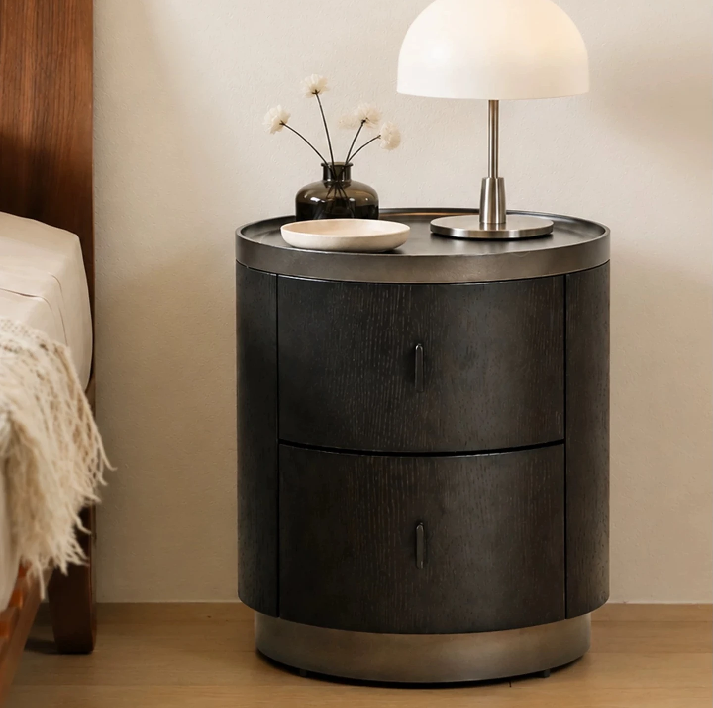 Premium light luxury bedside table, household bedroom, 50cm diameter round