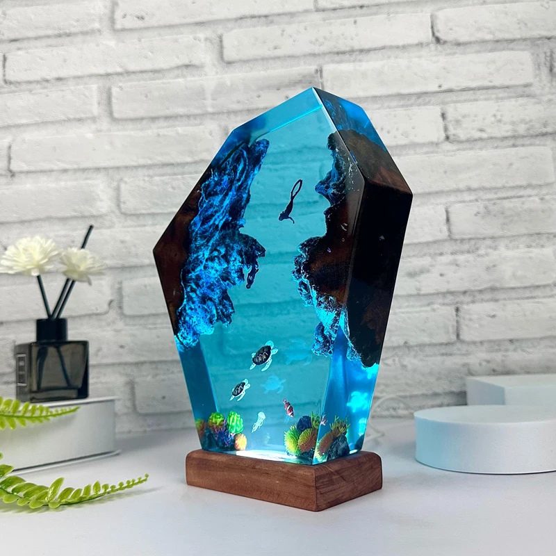 Seabed World Organism Resin Table Light Creactive Art Decoration Lamp Turtle Divers Theme Night Light  USB Charge