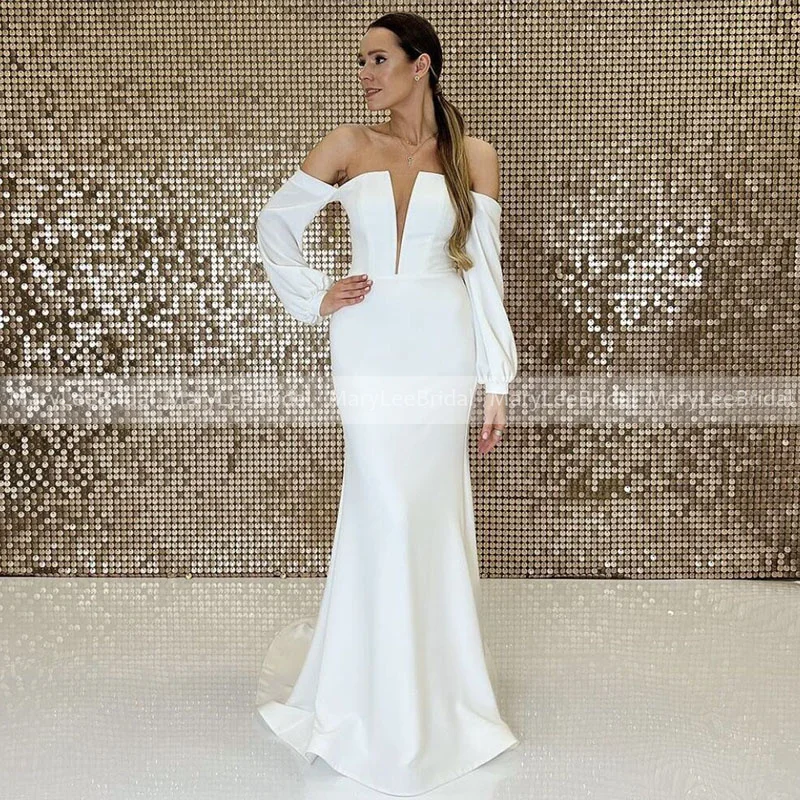 

Minimalist Beach Wedding Dresses Off the Shoulder Long Sleeves V-neck White Crepe Mermaid Bridal Gowns Sweep Train Bride Dress
