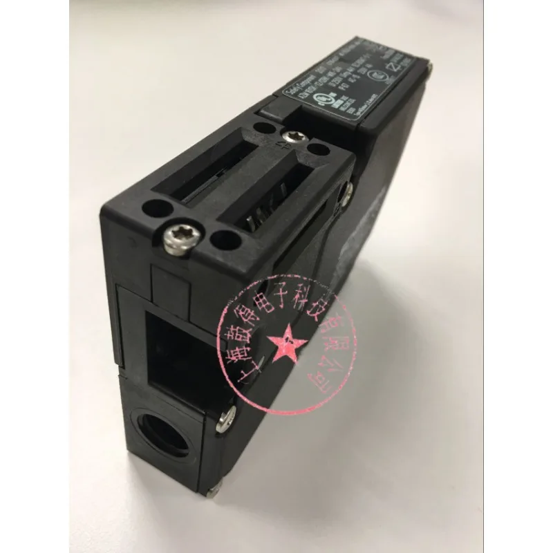 AZM161SK-12/12RK-M16-24V Electromagnetic Lock Switch